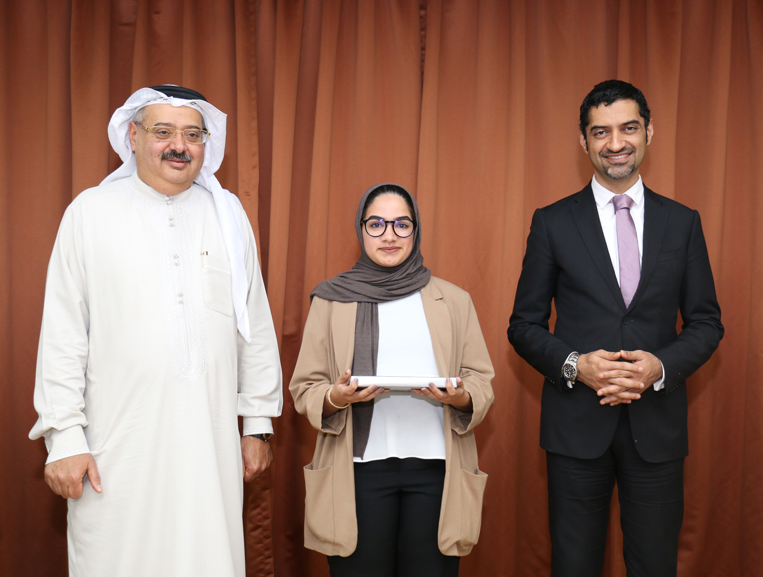 Water and Electricity Minister inspects WEA training section Bahrain